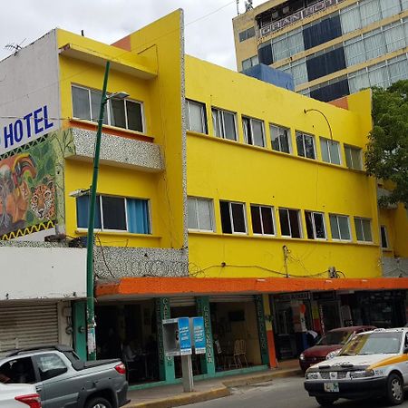 Hotel Avenida Tuxtla Gutierrez Bagian luar foto
